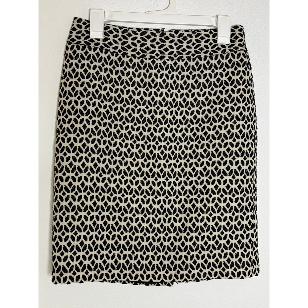 Ann Taylor Black White Geometric Jacquard Pencil Skirt Size 2 Office Career Wear